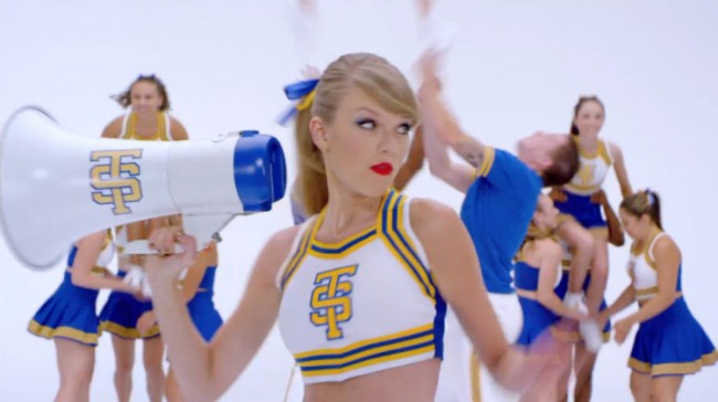 taylor-cheerleader-650x364.jpg